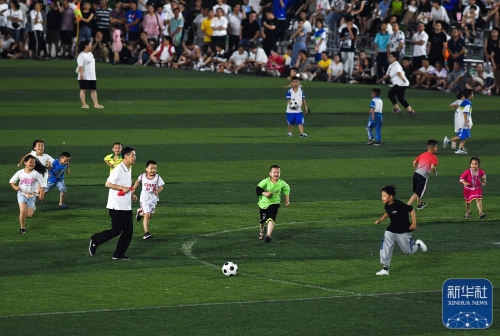 公测前1天，《鸣潮》全球多地登顶