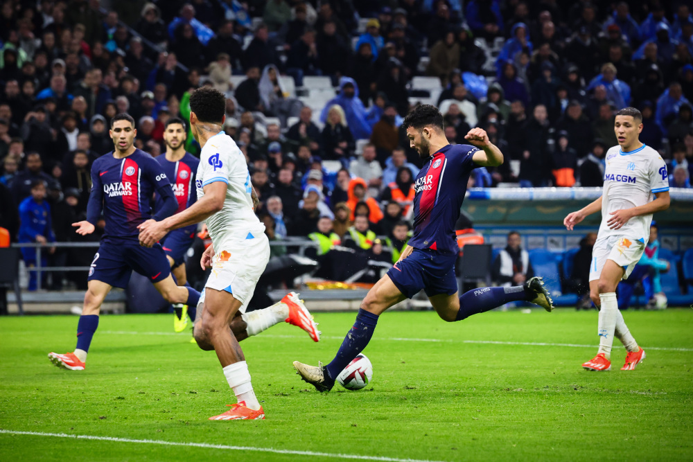 西甲：巴萨4-2战胜马竞