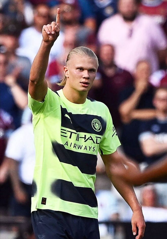 郑智出任青岛西海岸足球俱乐部一线队主教练